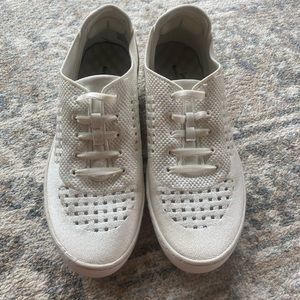 Jambu Lilac Slip-On Sneaker, White, Size 7.5